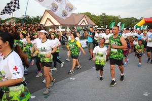 BIB: 
                            <button type="button" onclick="openModal(3530825)" class="btn btn-primary btn-sm float-right btn-popup" data-toggle="modal" data-target=".modal-high-quality">
                        <i class="fas fa-shopping-cart"></i> Add to Cart
                    </button>
                                            <button type="button" onclick="isThisMe(3530825, true)" class="btn btn-success btn-sm float-right btn-popup btn-isme hidden" data-toggle="tooltip" data-placement="bottom" title="นี่คือรูปของคุณใช่ไหม คลิกที่นี่เพื่อเอาเข้าอัลบั้ม">
                        <i class="fas fa-plus"></i> Add to album
                    </button>
                    <button type="button" onclick="isThisMe(3530825, false)" class="btn btn-warning btn-sm float-right btn-popup btn-isnotme hidden">
                        <i class="fas fa-ban"></i> Remove from album
                    </button>